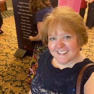 Meet your Posher, Nicole